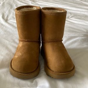 COPY - UGG’s toddler